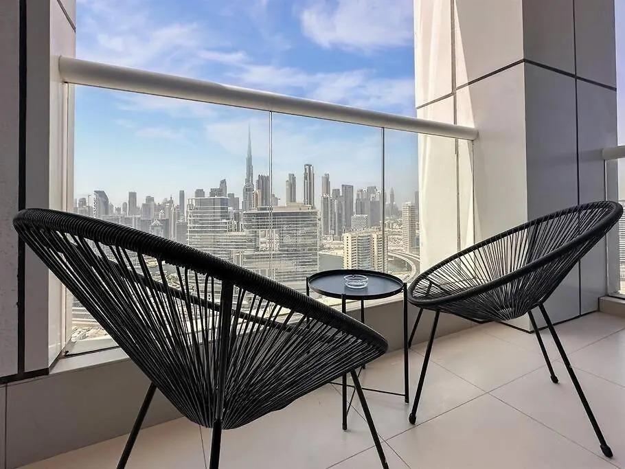 Apartment Trophy - Paramount Burj Khalifa View Suite Dubai