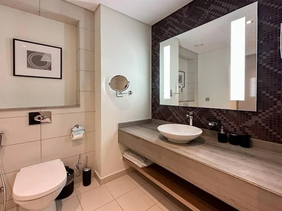 Trophy - Paramount Burj Khalifa View Suite Dubai Apartment