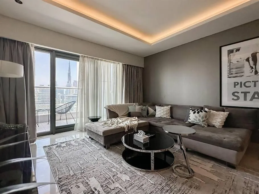 Apartment Trophy - Paramount Burj Khalifa View Suite Dubai